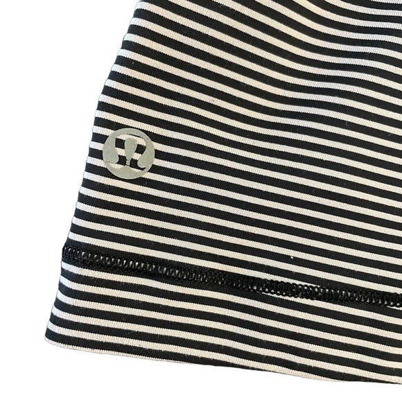 Lululemon Happy Strappy Tank, Mini Pop Stripe Black Mink Berry, Size 2 - Picture 13 of 14